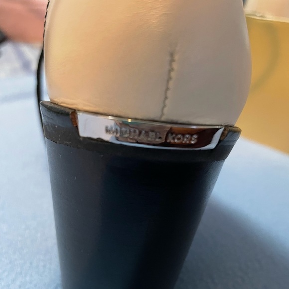 Michael Kors heel boots - Picture 6 of 9